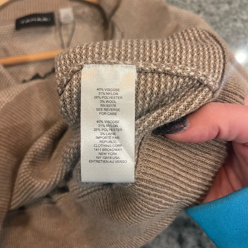 Tahari Men's 1/4 Zip Up Sweater in Light Brown wool Blend - Picture 5 of 5